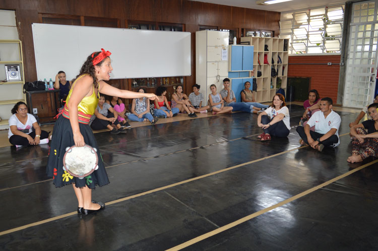 Curso promove atividades para capacitar futuros docentes a trabalhar a temática indígena e negra em sala de aula